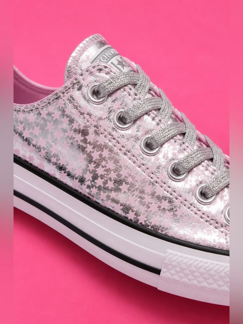 Converse All Star Silver & Pink She’s a Star Kid Tennis Shoes, Size 2 Youth, EUC